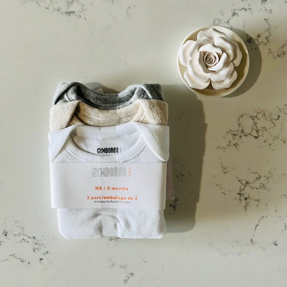 Gymboree set of three baby’s onesies - Picture 2 of 7